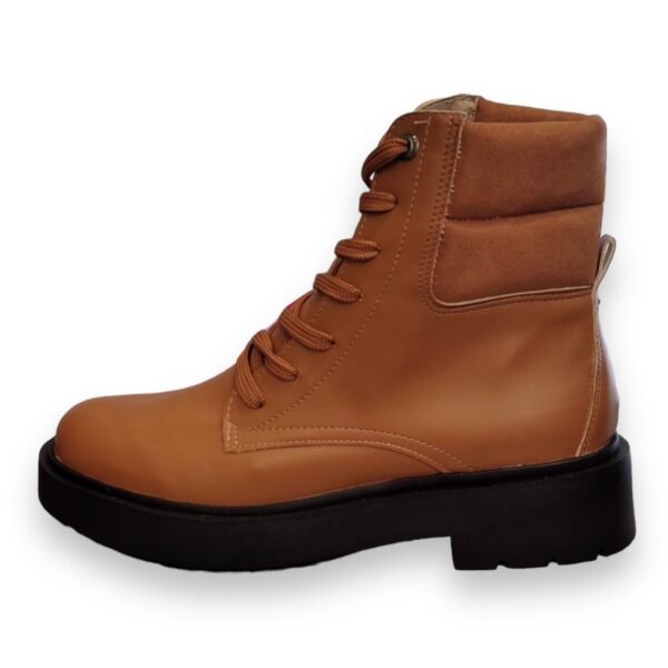 Bota Coturno Cadarço Calcanhar Soft em Camurça Castor
