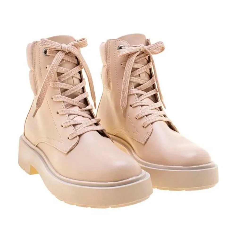 Bota Coturno Cadarço Calcanhar Soft em Camurça